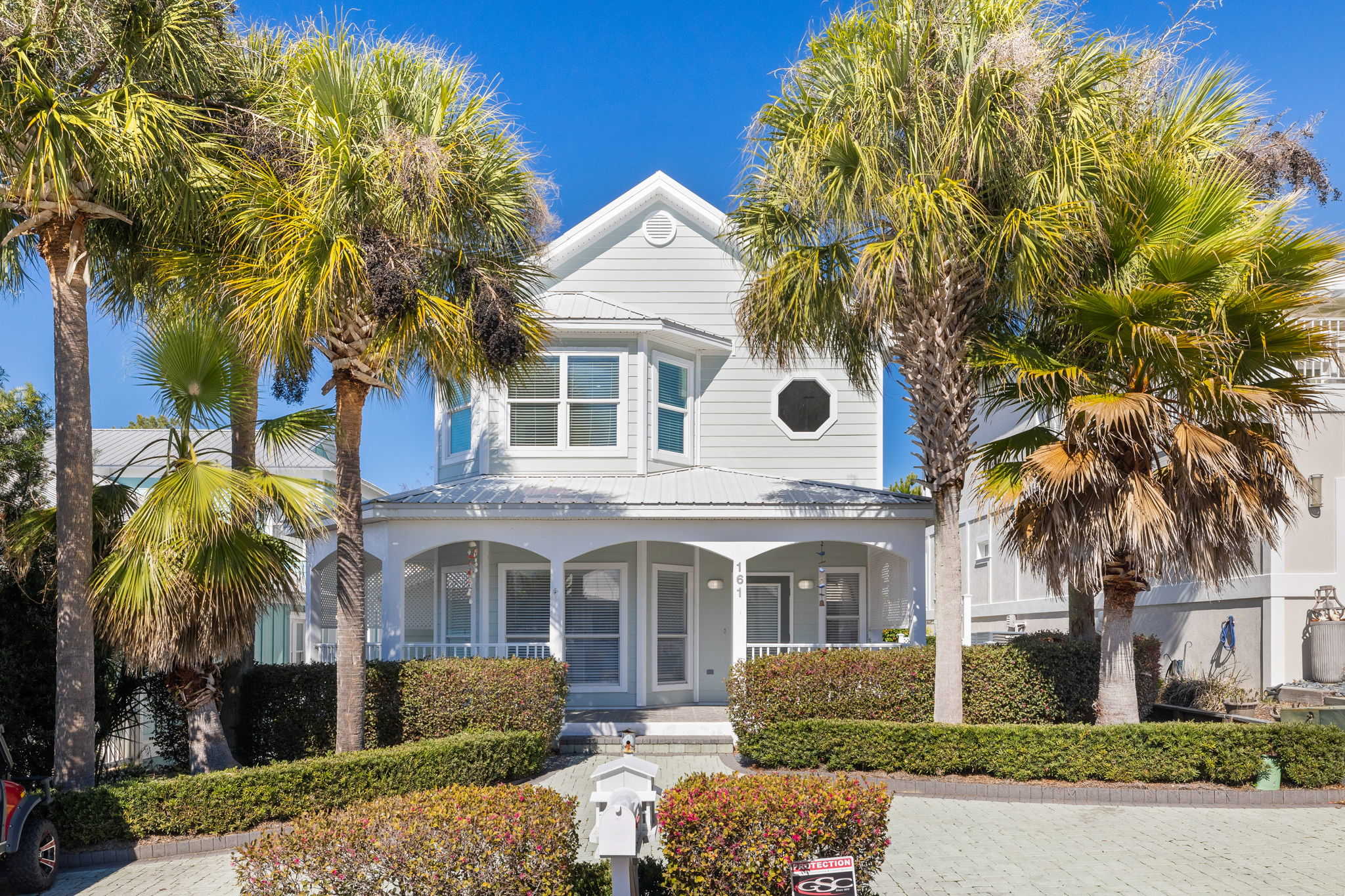Beautiful Beach Home Located in 30A Florida For Vacations